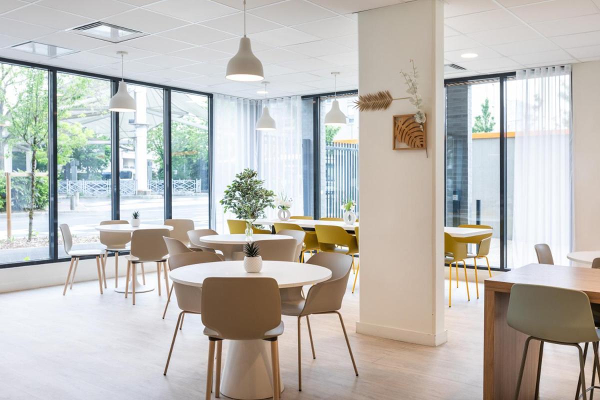 Oh Activ Nimes Aparthotel Exteriör bild